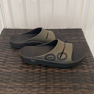 OOFOS OOahh slide sandals, men’s size 11